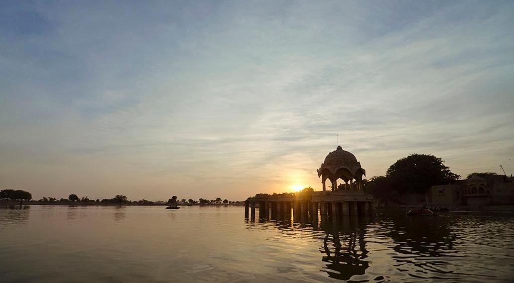 Hotel Himmat Niwas Jaisalmer Zewnętrze zdjęcie